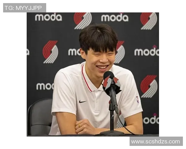 青岛记者点评杨瀚森表现需提升体能挑战仍在后方等待 青岛记者点评杨瀚森表现需提升体能挑战仍在后方等待