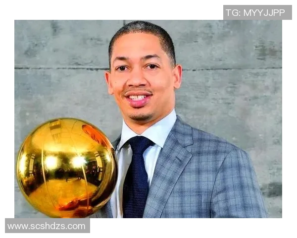 美国男篮正式宣布斯波尔斯特拉担任国家队男篮主教练的消息引发热议 美国男篮正式宣布斯波尔斯特拉担任国家队男篮主教练的消息引发热议