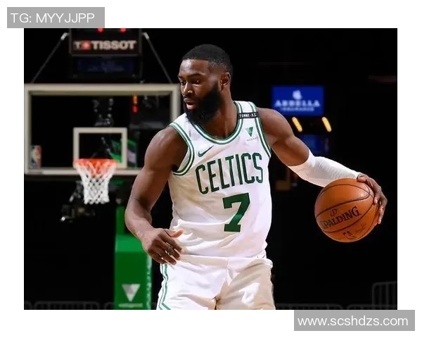 杰伦布朗状态火热助凯尔特人取得4胜1负佳绩场均31分7板表现抢眼