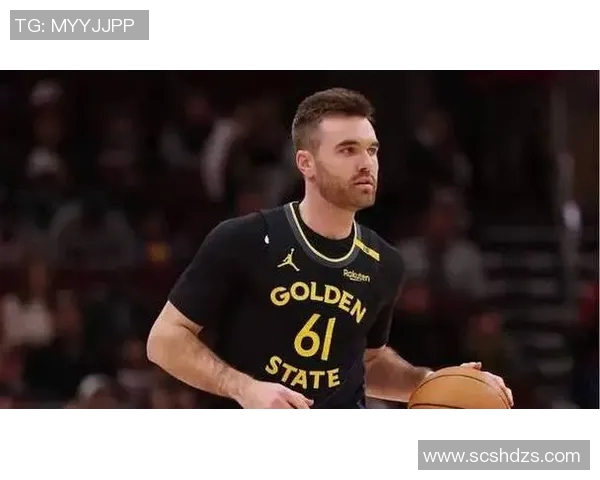 库巴挡拆战术再显威力科尔称赞两大球员关键时刻表现出色