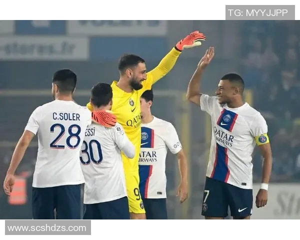 巴黎防线崩溃杜埃失误助攻莫雷拉轻松破门斯特拉斯堡逆转成功