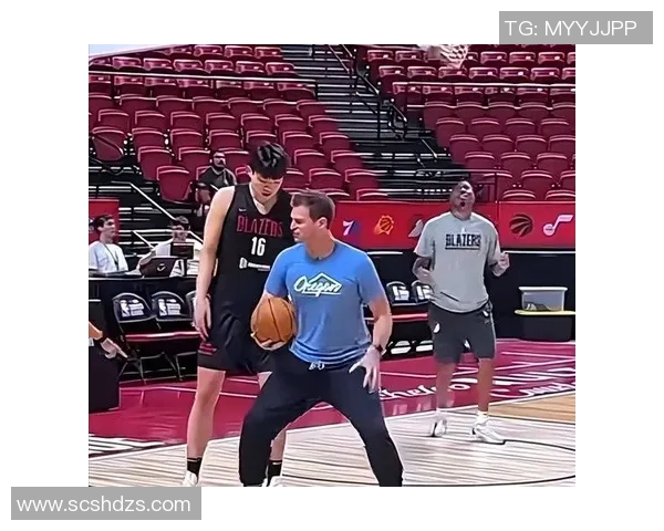 比卢普斯称赞杨瀚森的灵光时刻认为他的身高让这一表现更显珍贵 比卢普斯称赞杨瀚森的灵光时刻认为他的身高让这一表现更显珍贵