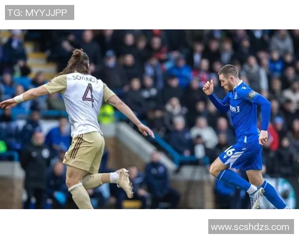 前纽卡老板阿什利关注英冠谢周三球队或有意收购计划