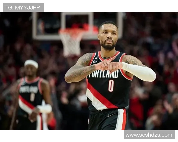 克莱深情寄语利拉德了解他的挑战与坚持期待他强势回归的信心