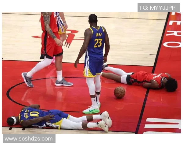 阿门对位球员表现不佳布克库里失误频繁乔治零分尴尬局面 阿门对位球员表现不佳布克库里失误频繁乔治零分尴尬局面